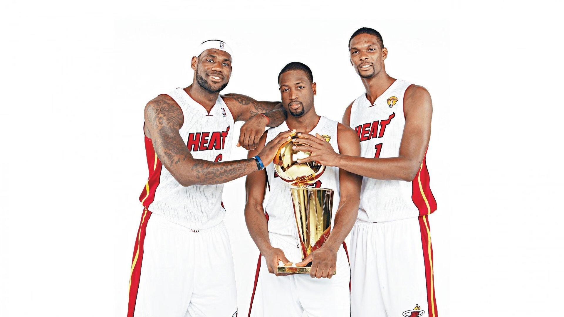 热血瞬间点燃全民激情，激起热血